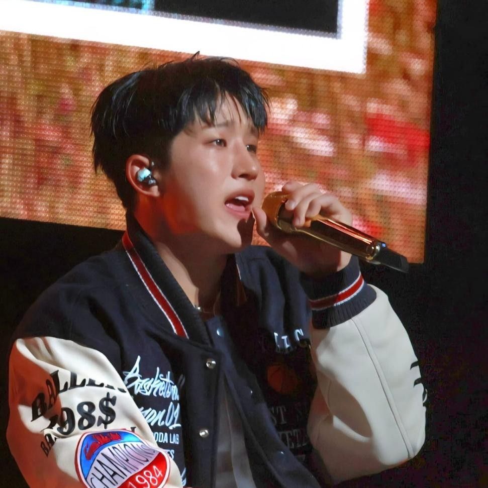 A moment captured by Jinjin (ASTRO)'s fan