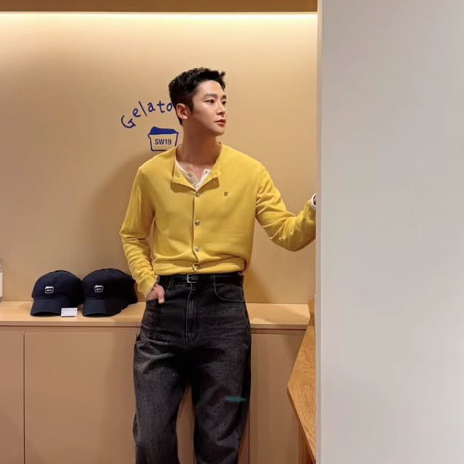 Behind-the-scenes cut of Rowoon