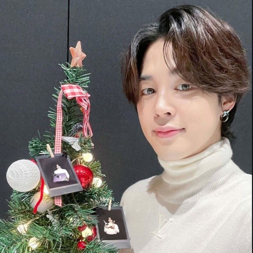 Foto aktivitas terbaru Jimin (BTS)