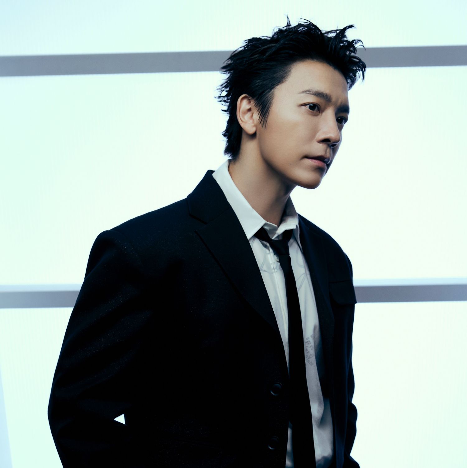 Behind-the-scenes cut of Donghae (Super Junior)