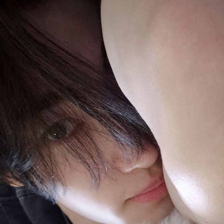 Latest photo of Sunghoon (ENHYPEN)