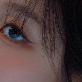 Recent activity shot of Jeong Yein (Lovelyz)