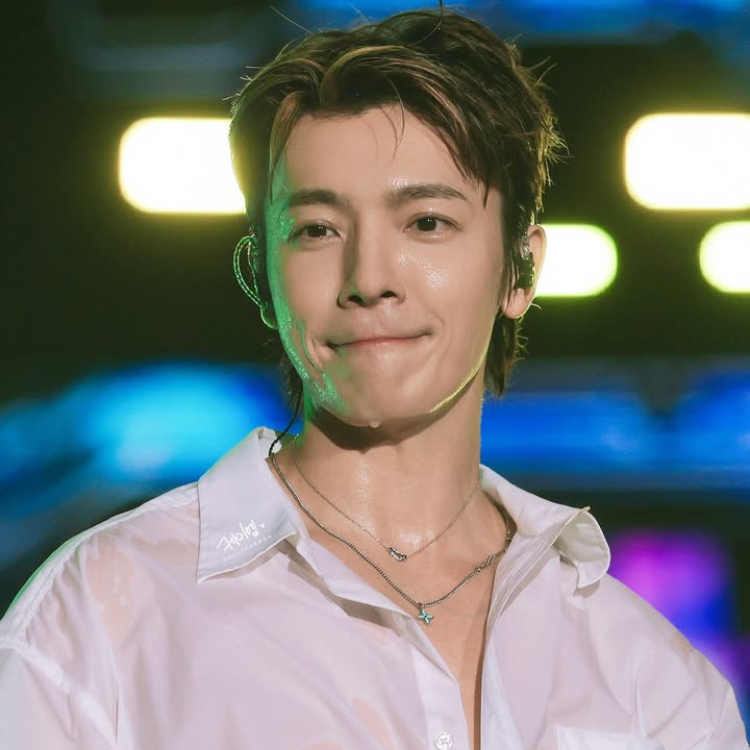Recent activity shot of Donghae (Super Junior)