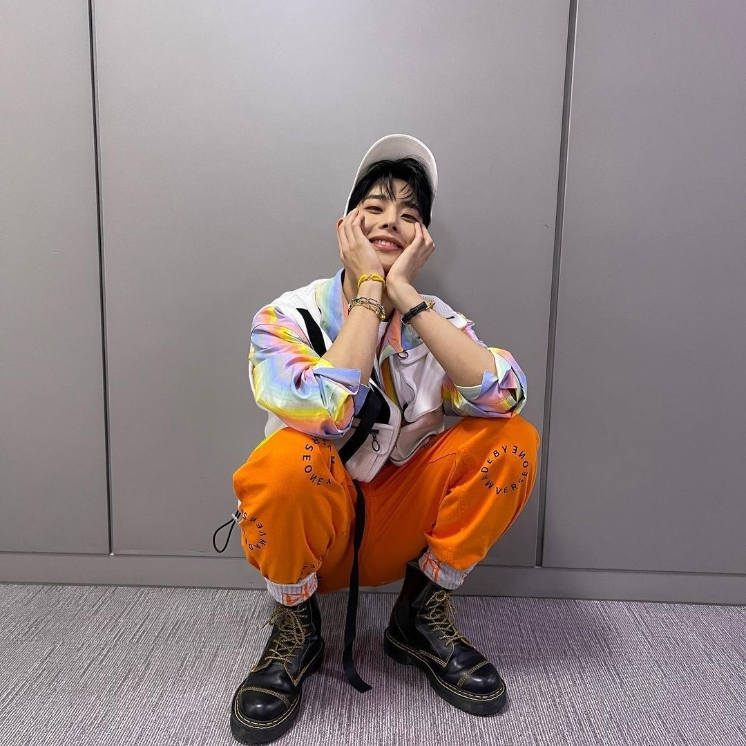 아스트로 최근 활동샷