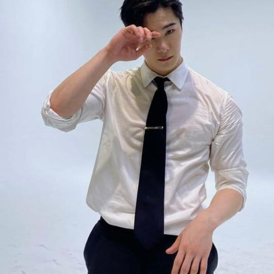 Behind-the-scenes cut of Moonbin (ASTRO)