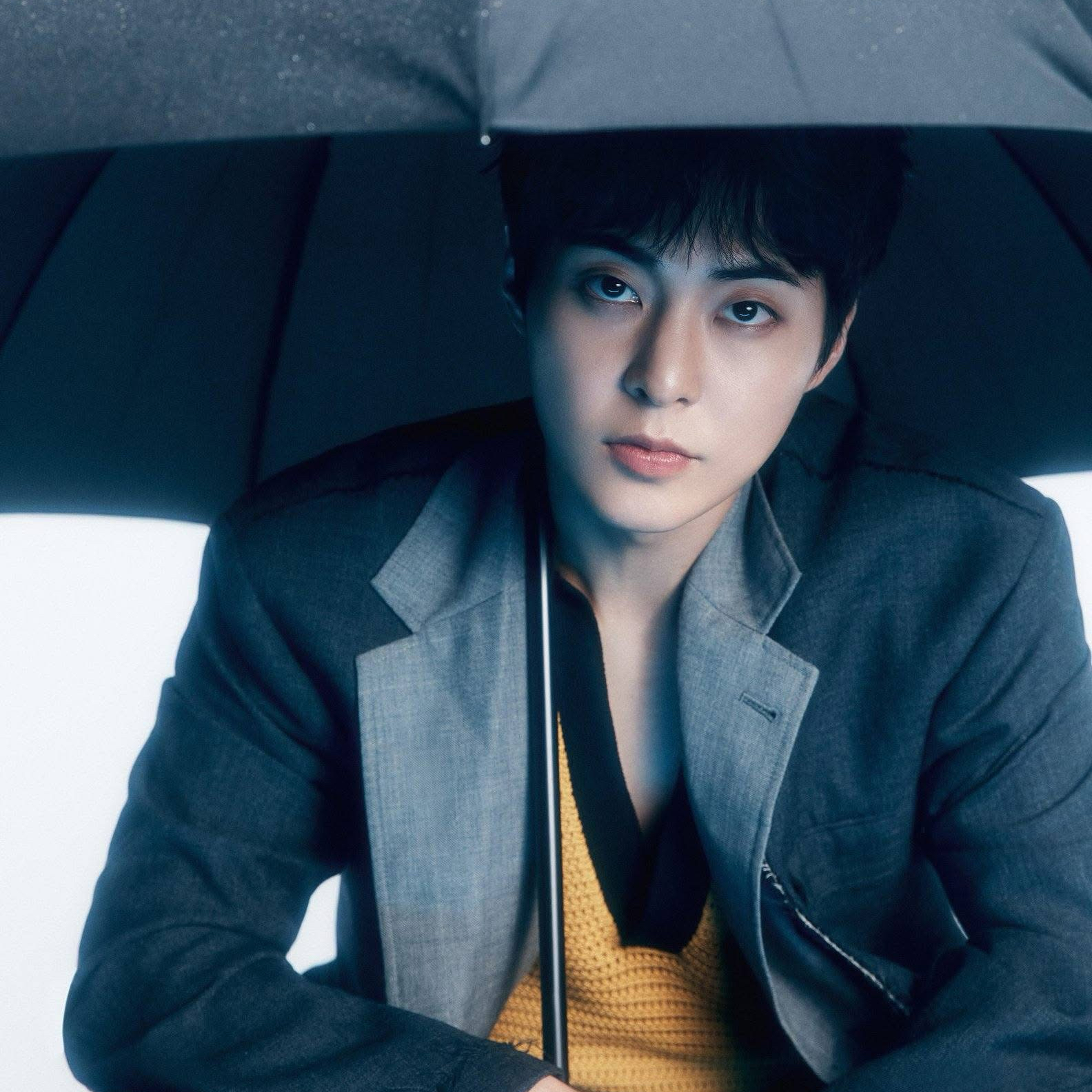 Behind-the-scenes cut of Xiumin (EXO)