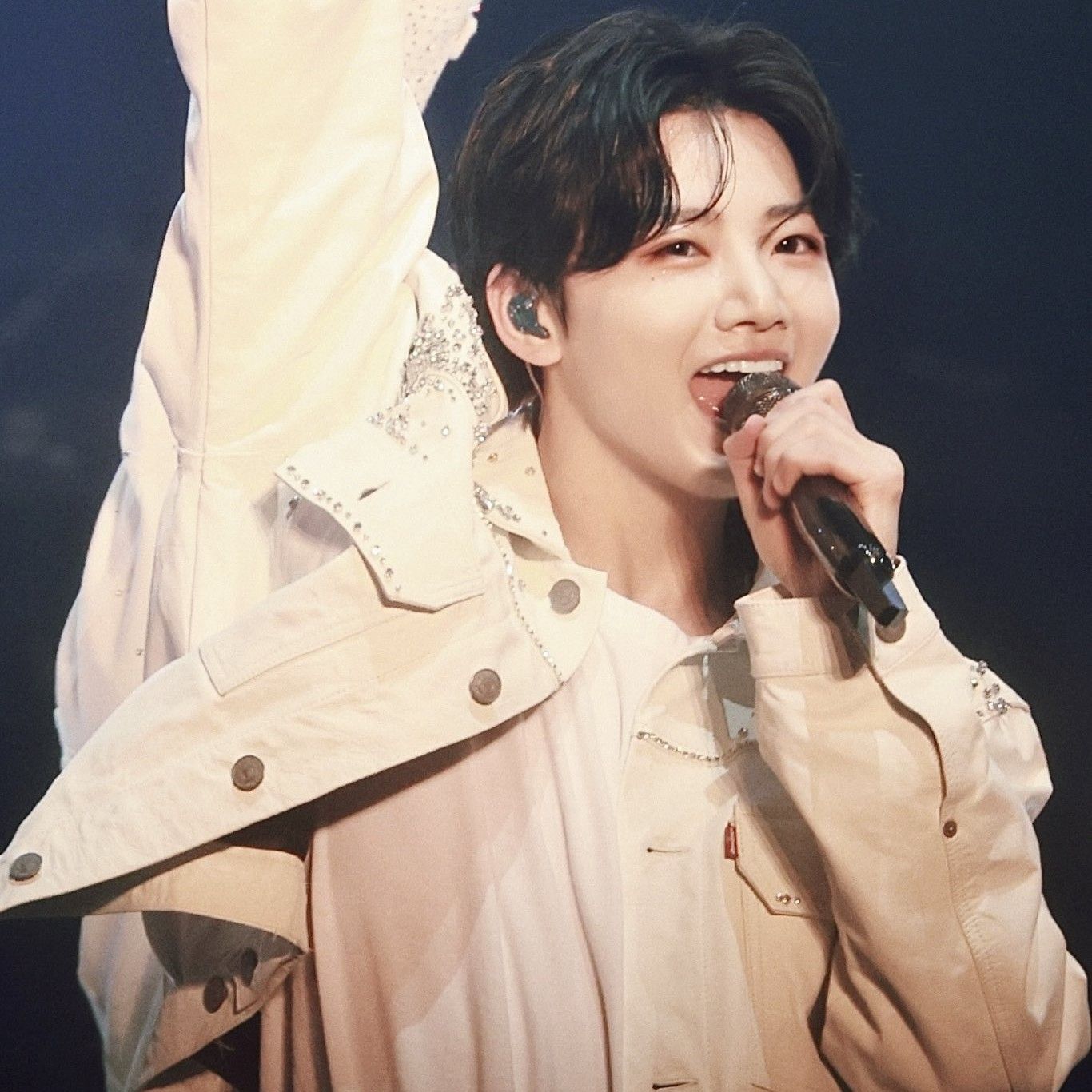 Latest photo of Junkyu (TREASURE)