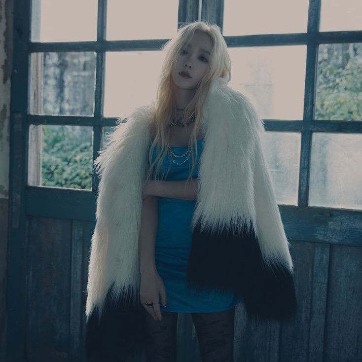 Behind-the-scenes cut of Taeyeon (Girls' Generation)