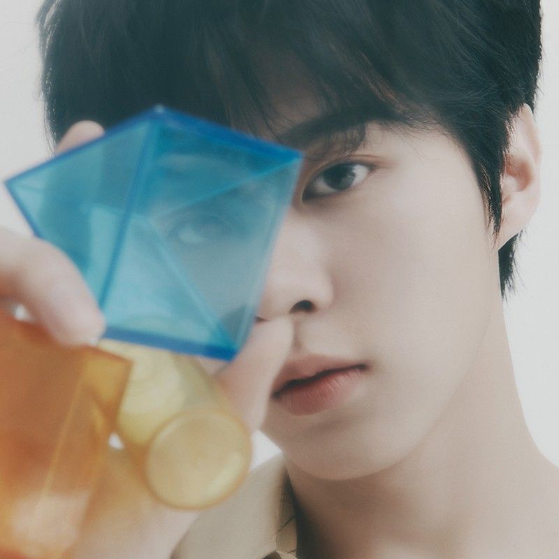 Recent activity shot of Kim Wooseok