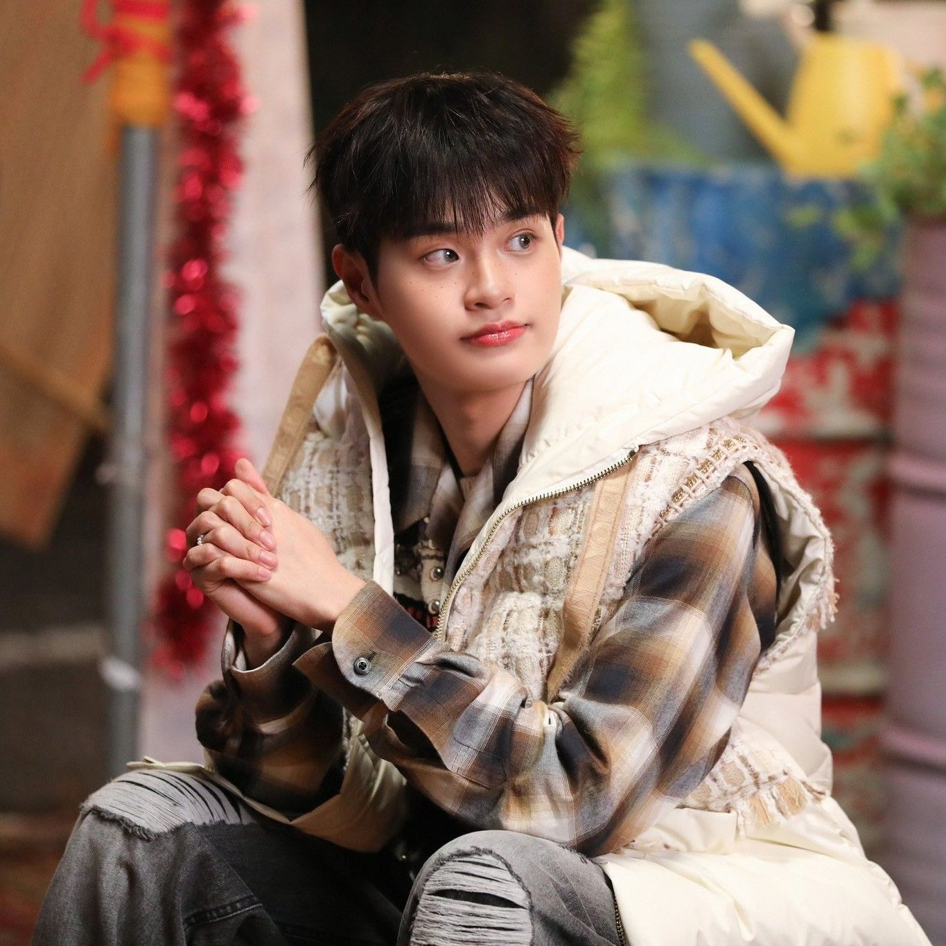 Behind-the-scenes cut of Lee Daehwi (AB6IX)