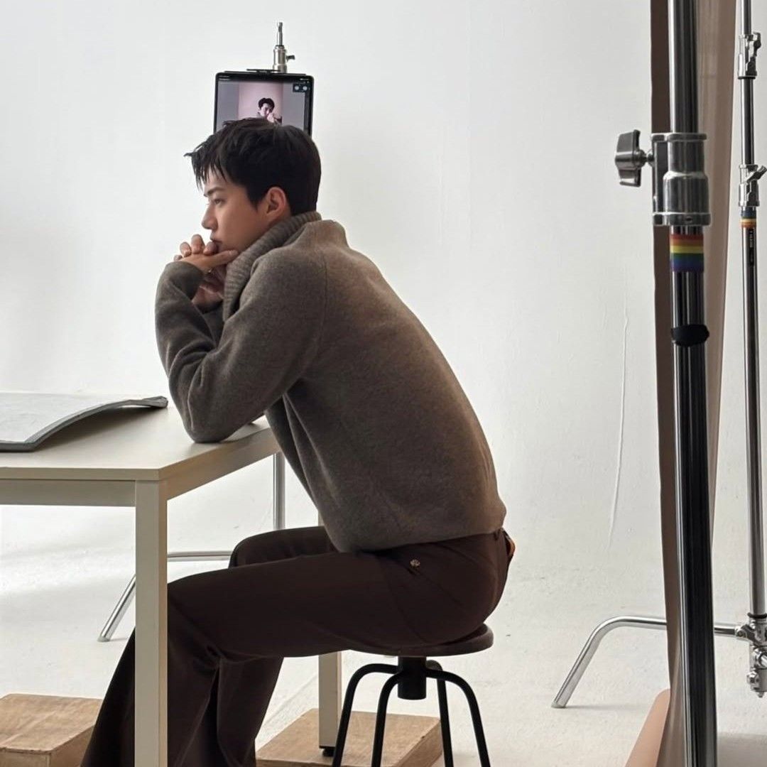 Behind-the-scenes cut of Sehun (EXO)