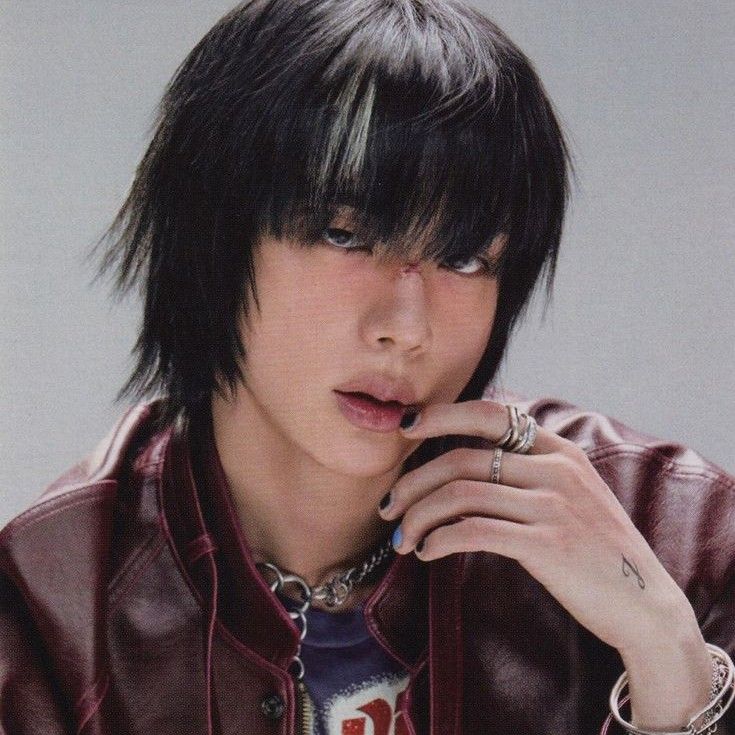 진 (방탄소년단) 최근 활동샷