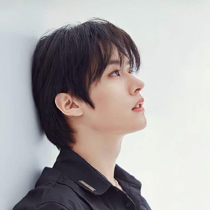 Lee Know (Stray Kids)的幕后花絮