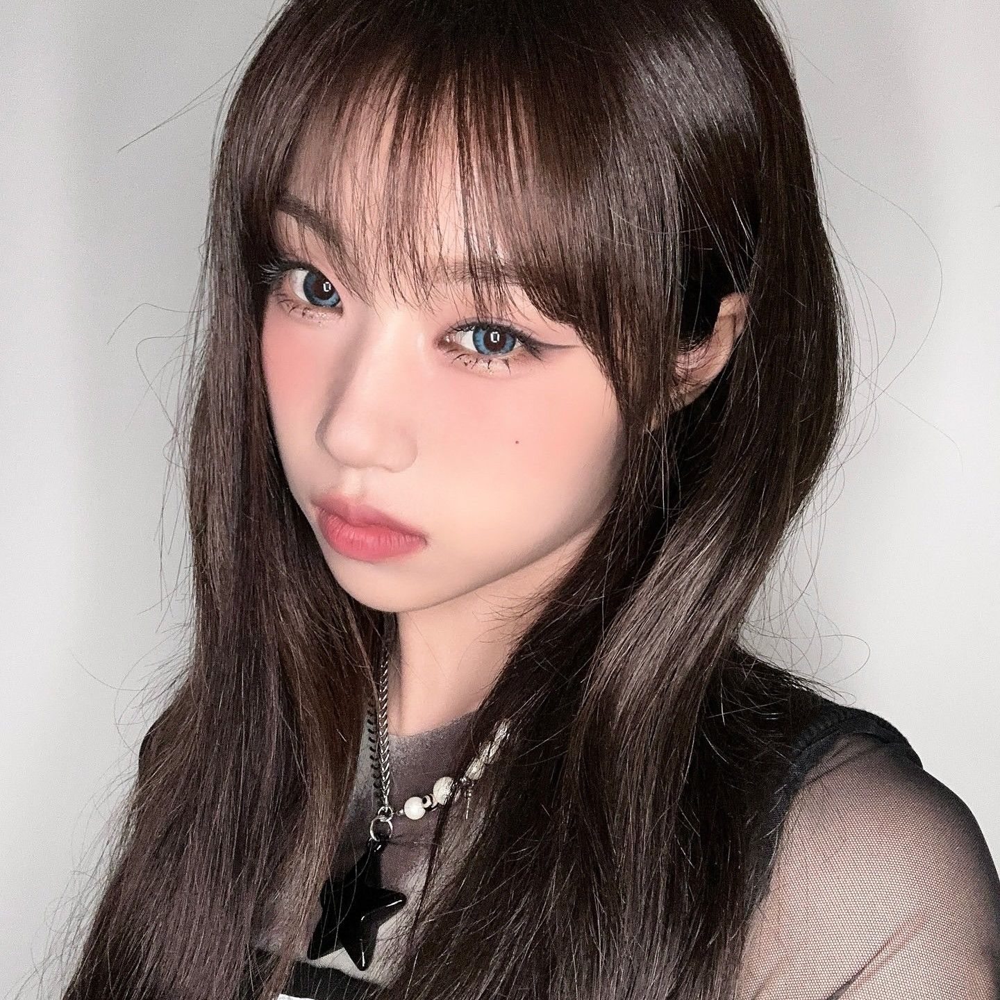 Behind-the-scenes cut of Choi Jungeun (izna)