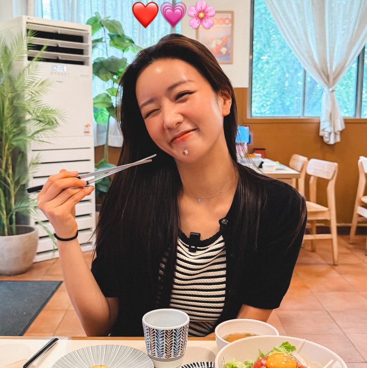 Foto aktivitas terbaru Yoon Bomi (Apink)