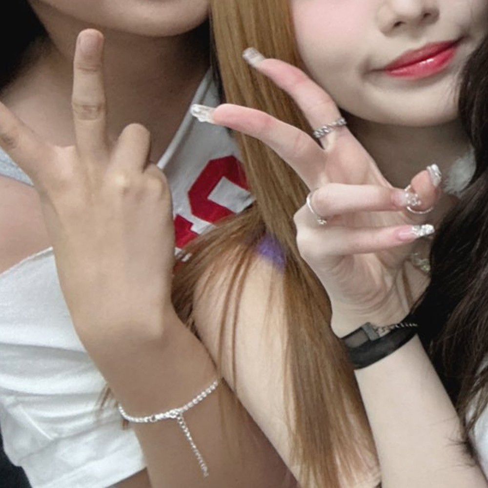 Recent activity shot of Loossemble