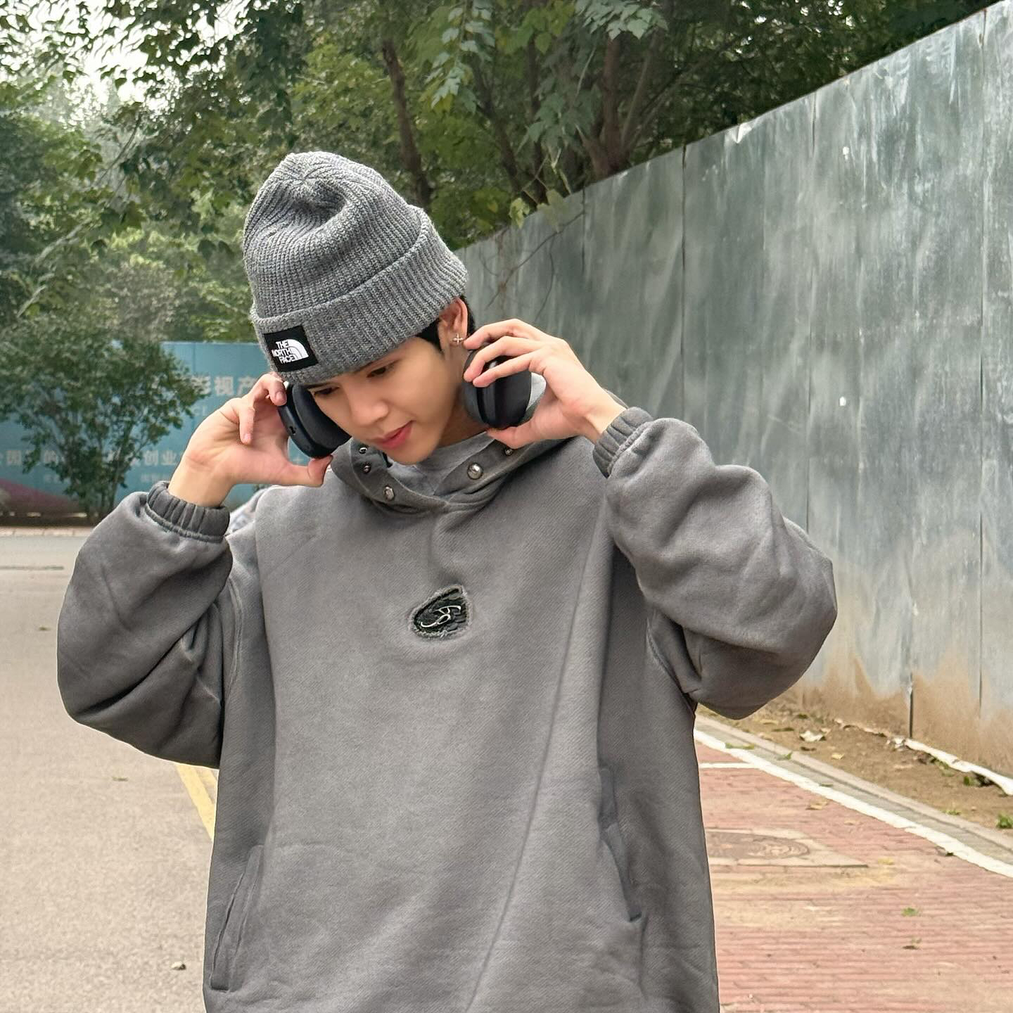 Behind-the-scenes cut of DORN (NexT1DE)