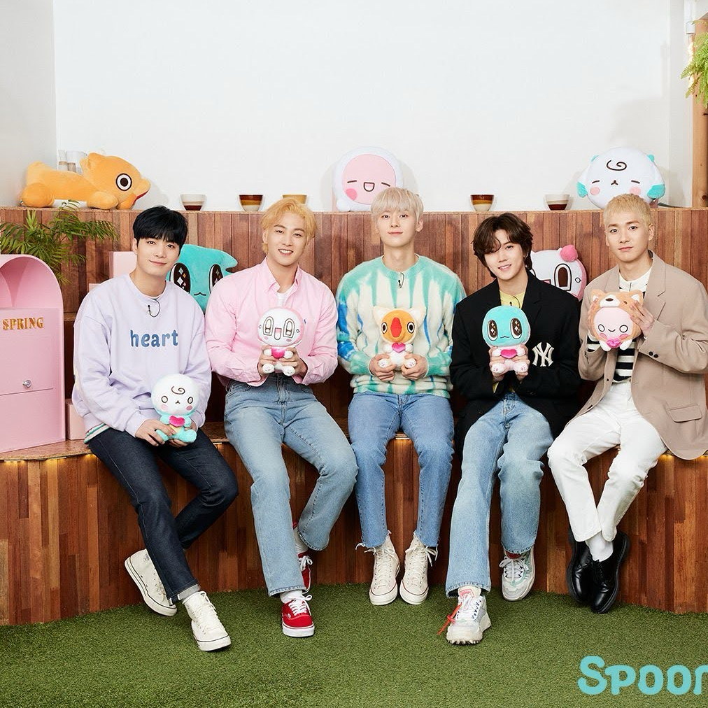 A moment captured by NU'EST's fan