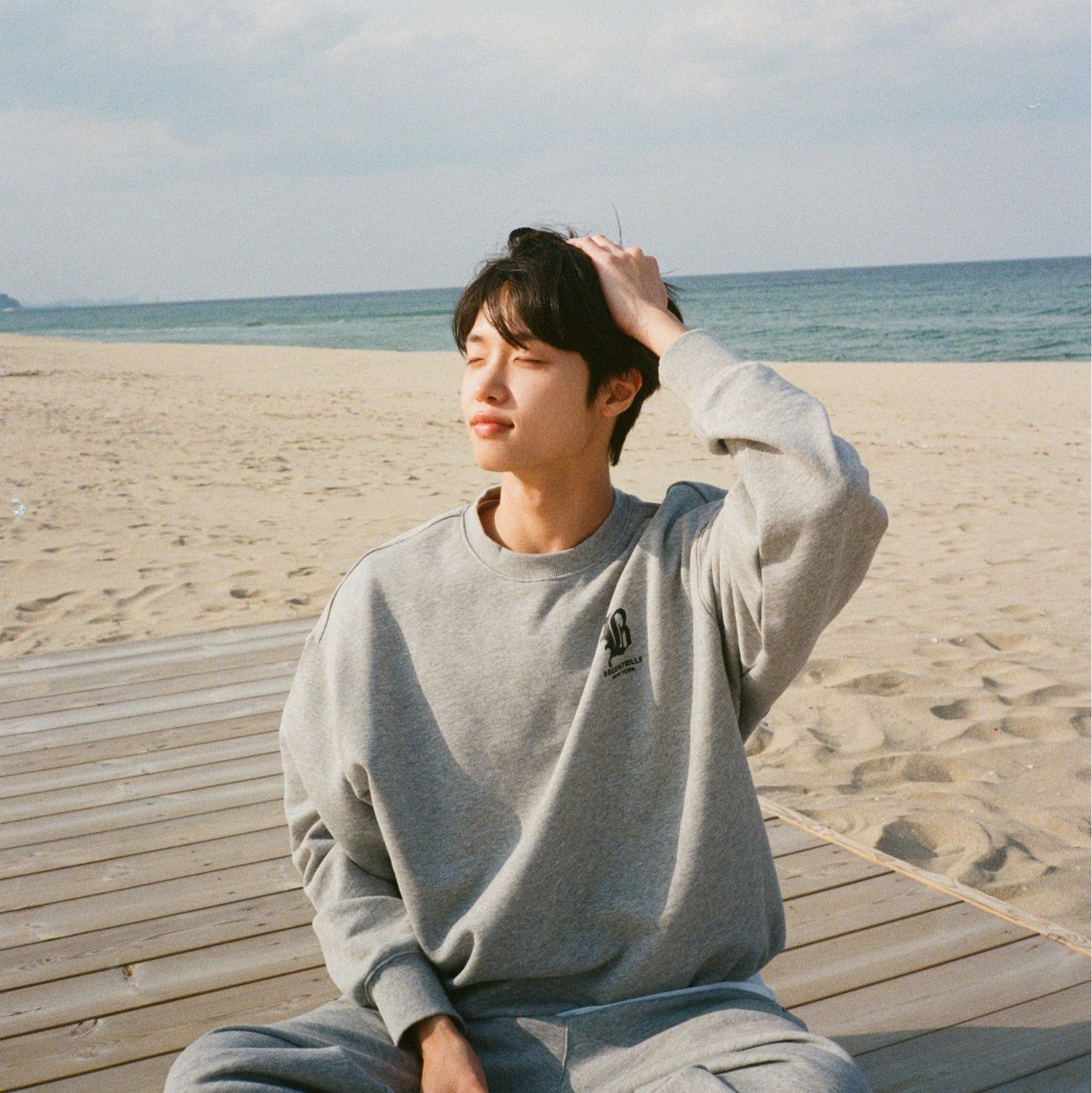 A moment captured by Son Dongpyo's fan