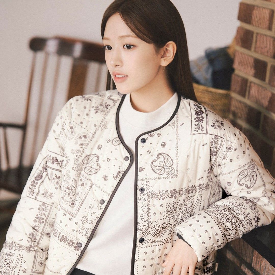 Behind-the-scenes cut of An Yujin (IVE)