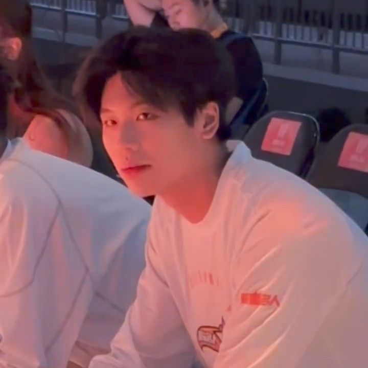 Behind-the-scenes cut of Shen (NexT1DE)