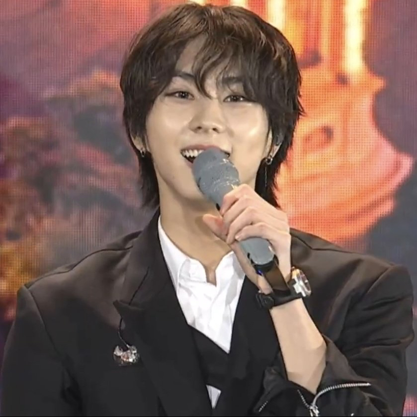 Behind-the-scenes cut of Jungwon (ENHYPEN)