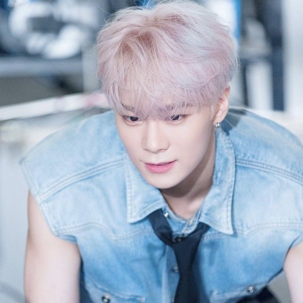 Potret di balik layar Moonbin (ASTRO)