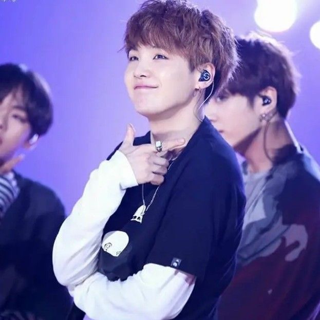 Latest photo of SUGA (BTS)