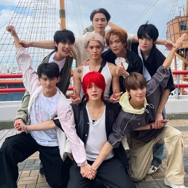 Behind-the-scenes cut of NCT