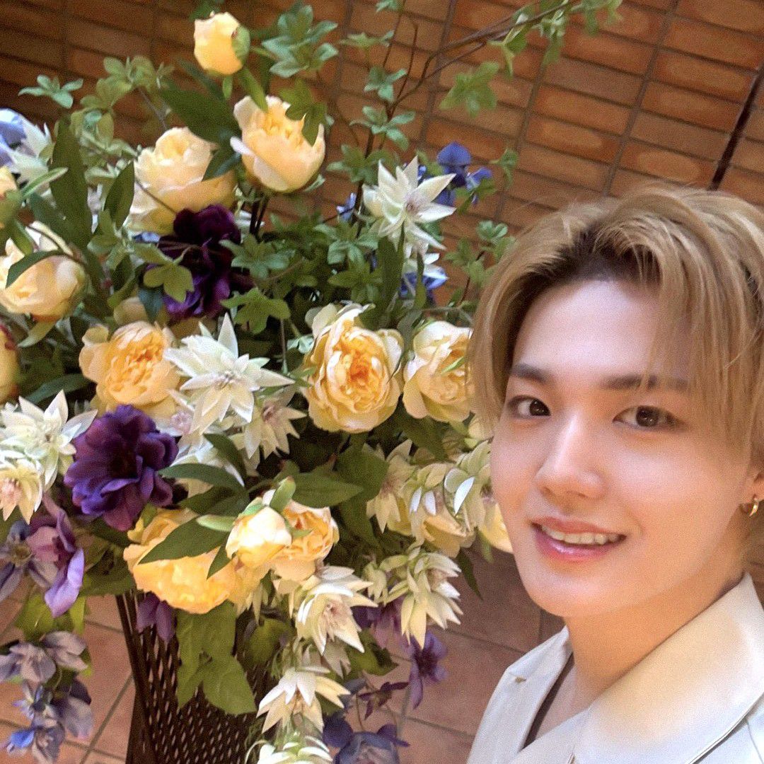 A moment captured by Doyoung (TREASURE)'s fan