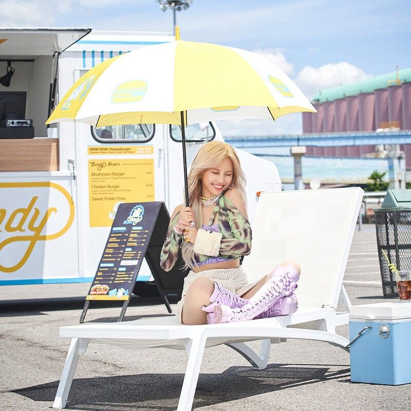 Latest photo of Soyeon (i-dle)