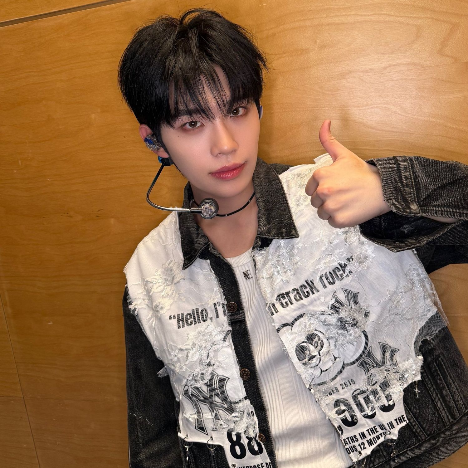 A moment captured by Kim Taerae (ZEROBASEONE)'s fan