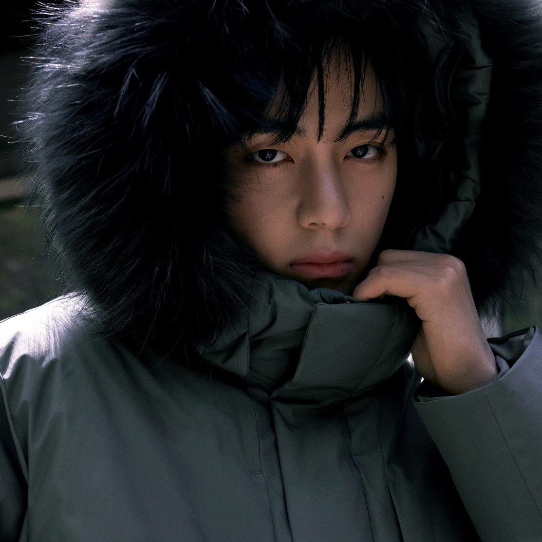 Recent activity shot of V (BTS)