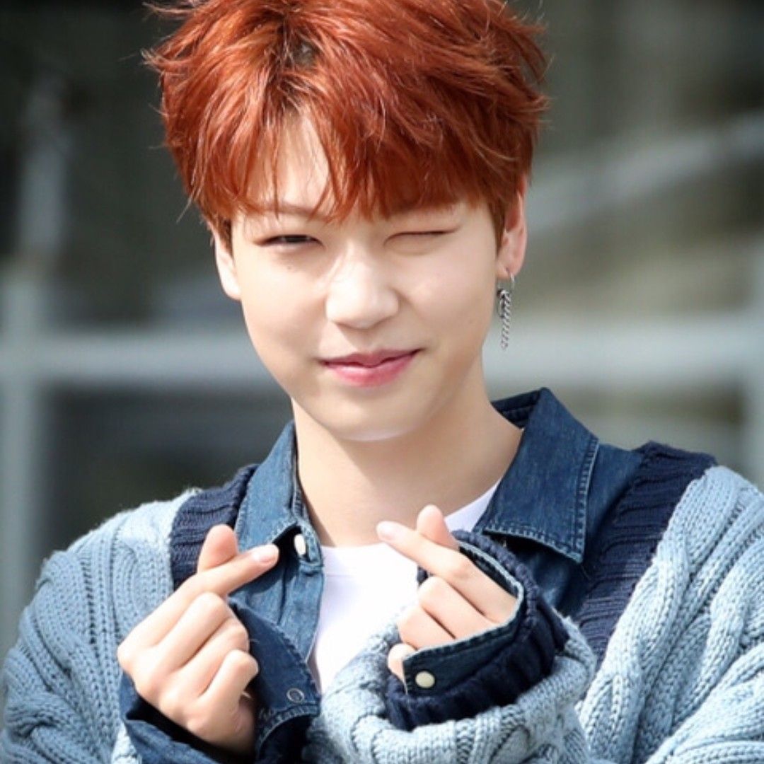 Behind-the-scenes cut of Kijung