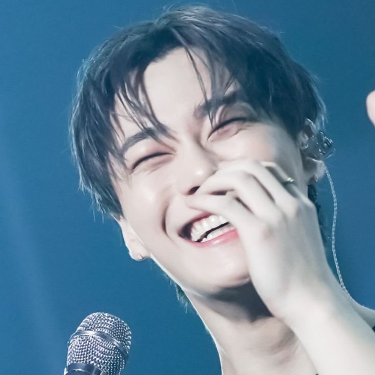 ASTRO的最新照片