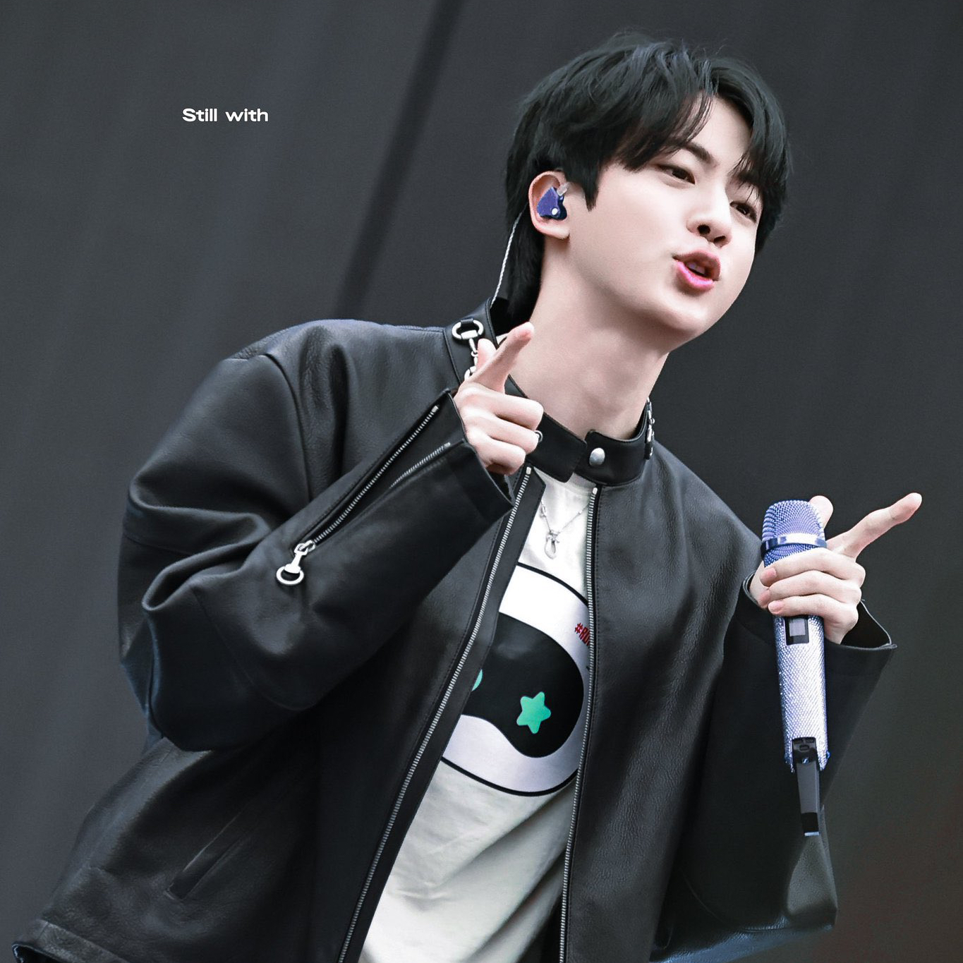 ジン (BTS)の最近の活動写真