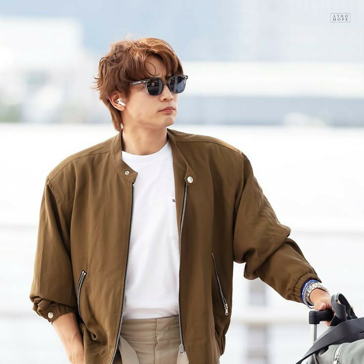Recent activity shot of Minho (SHINee)