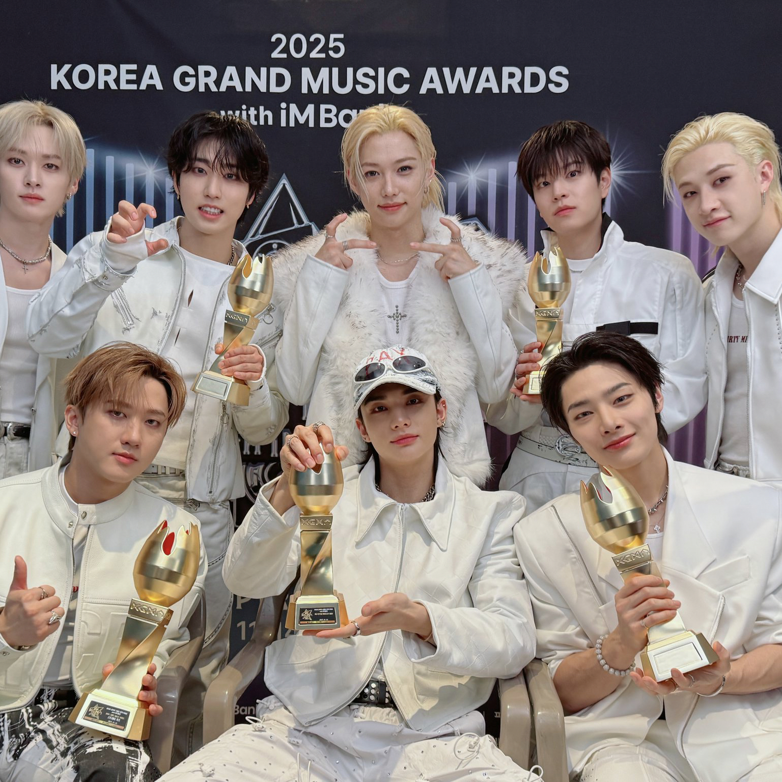 Stray Kids의 비하인드 컷