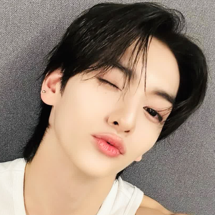Latest photo of Sungyun (n.SSign)