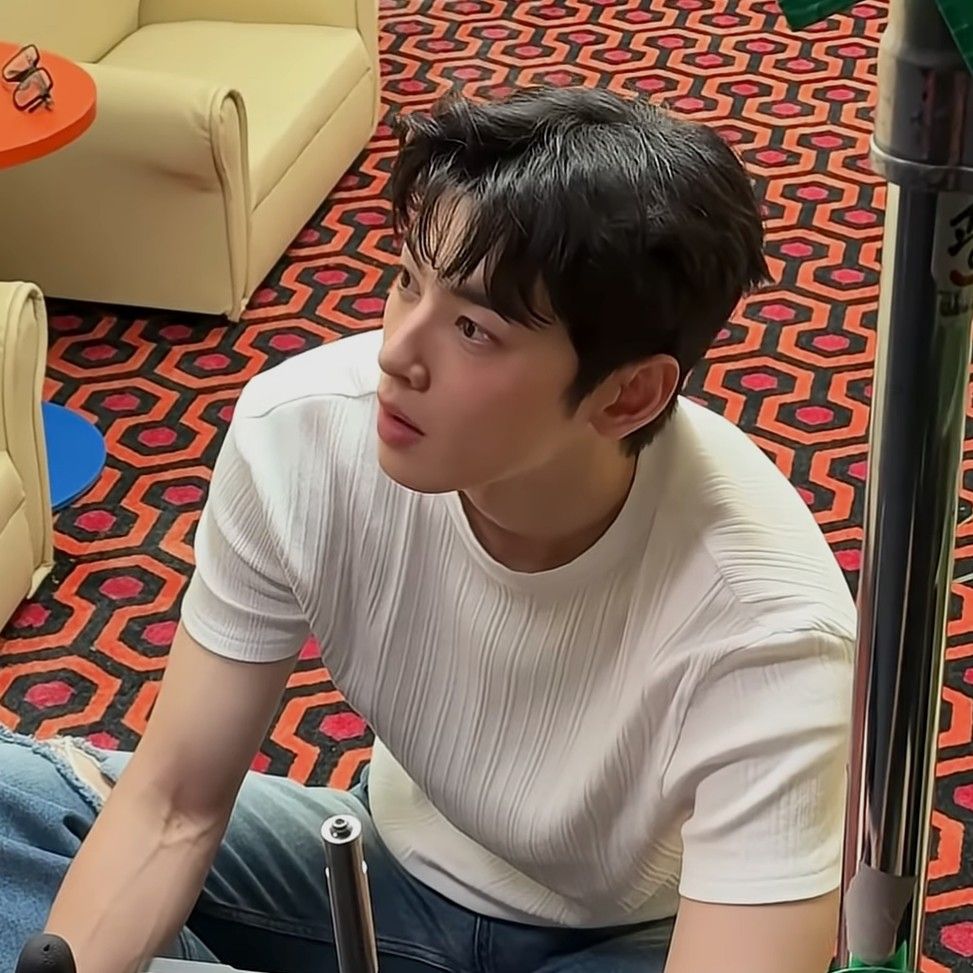 Behind-the-scenes cut of Eunwoo (ASTRO)