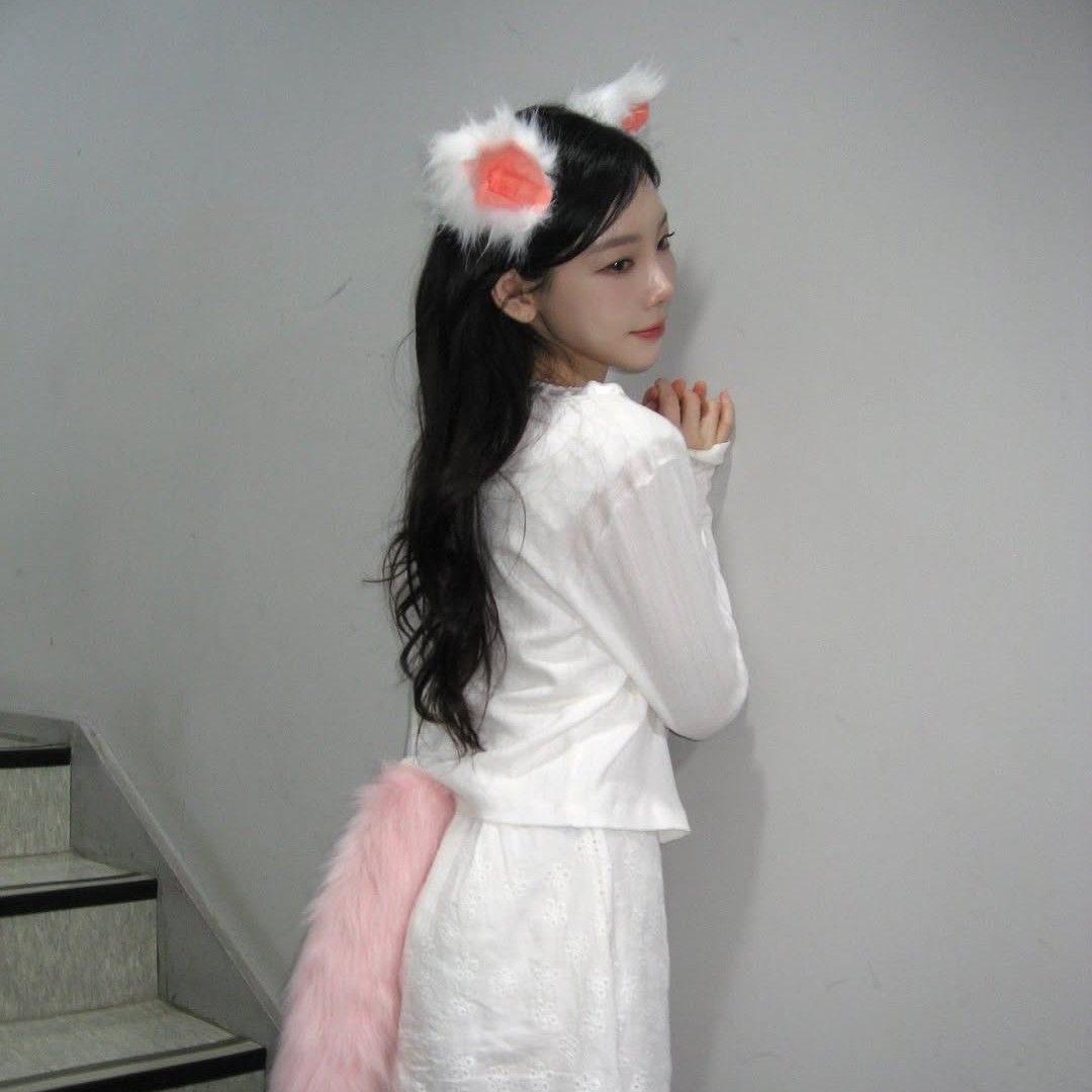 Behind-the-scenes cut of Taeyeon (Girls' Generation)