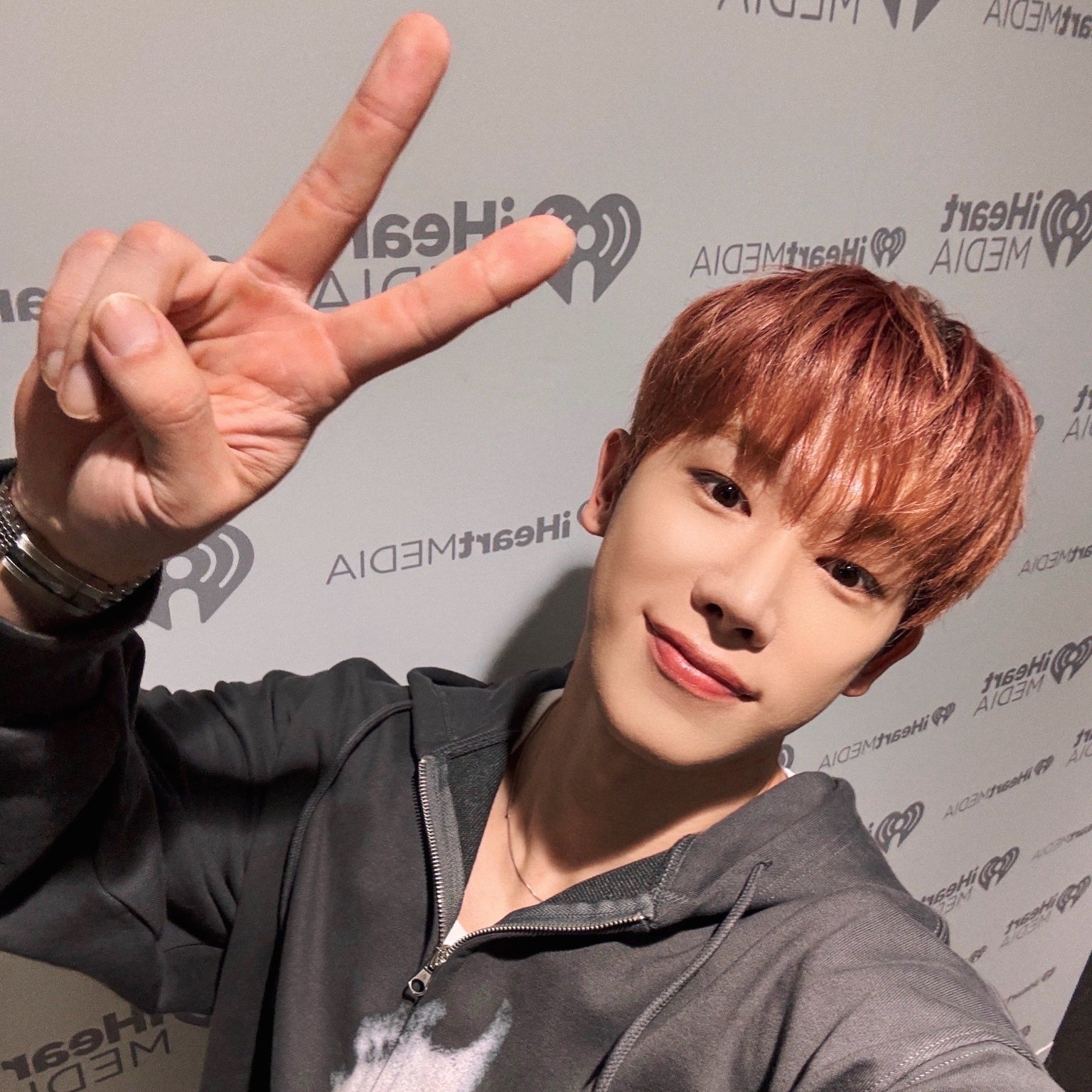 Behind-the-scenes cut of Wonho