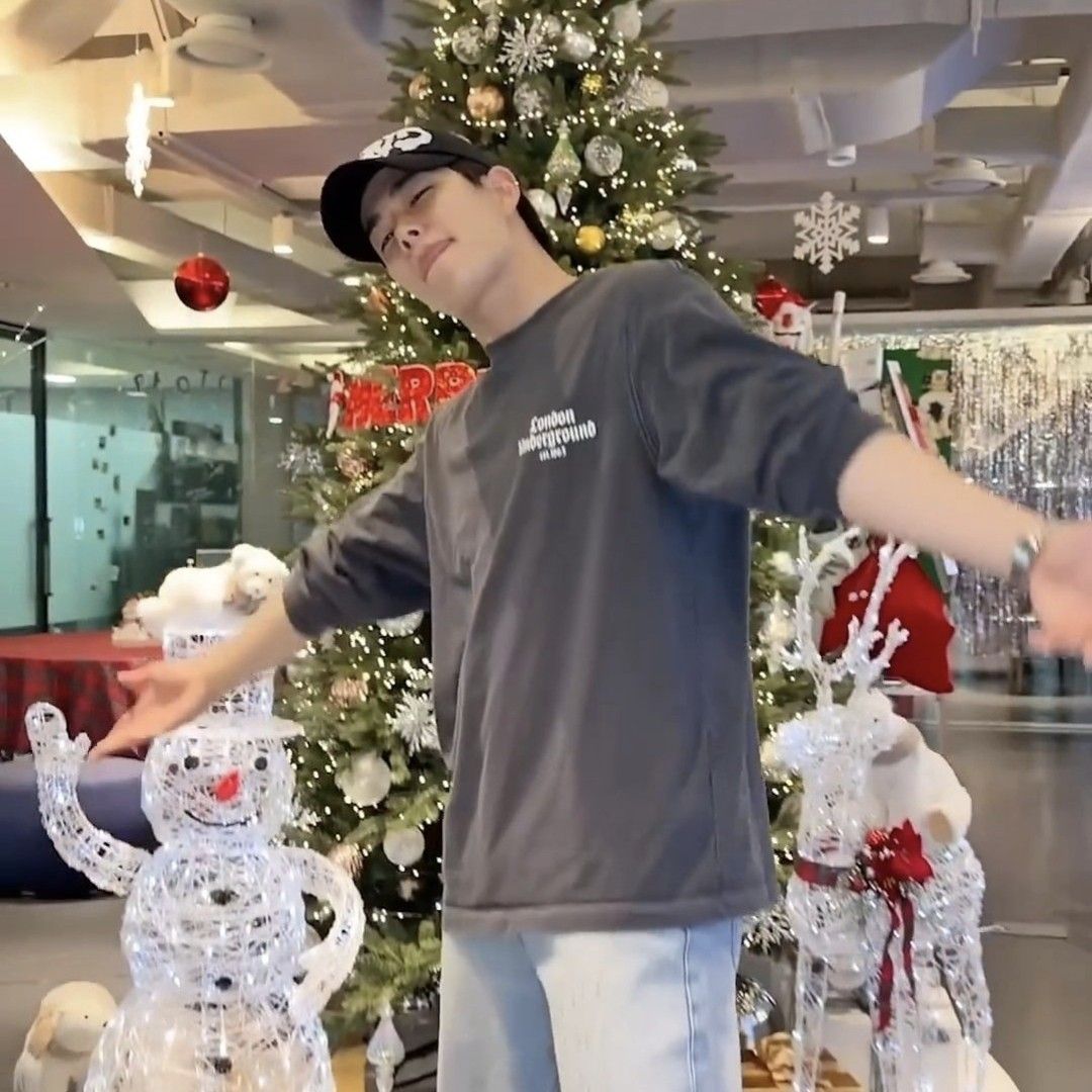 아스트로의 비하인드 컷