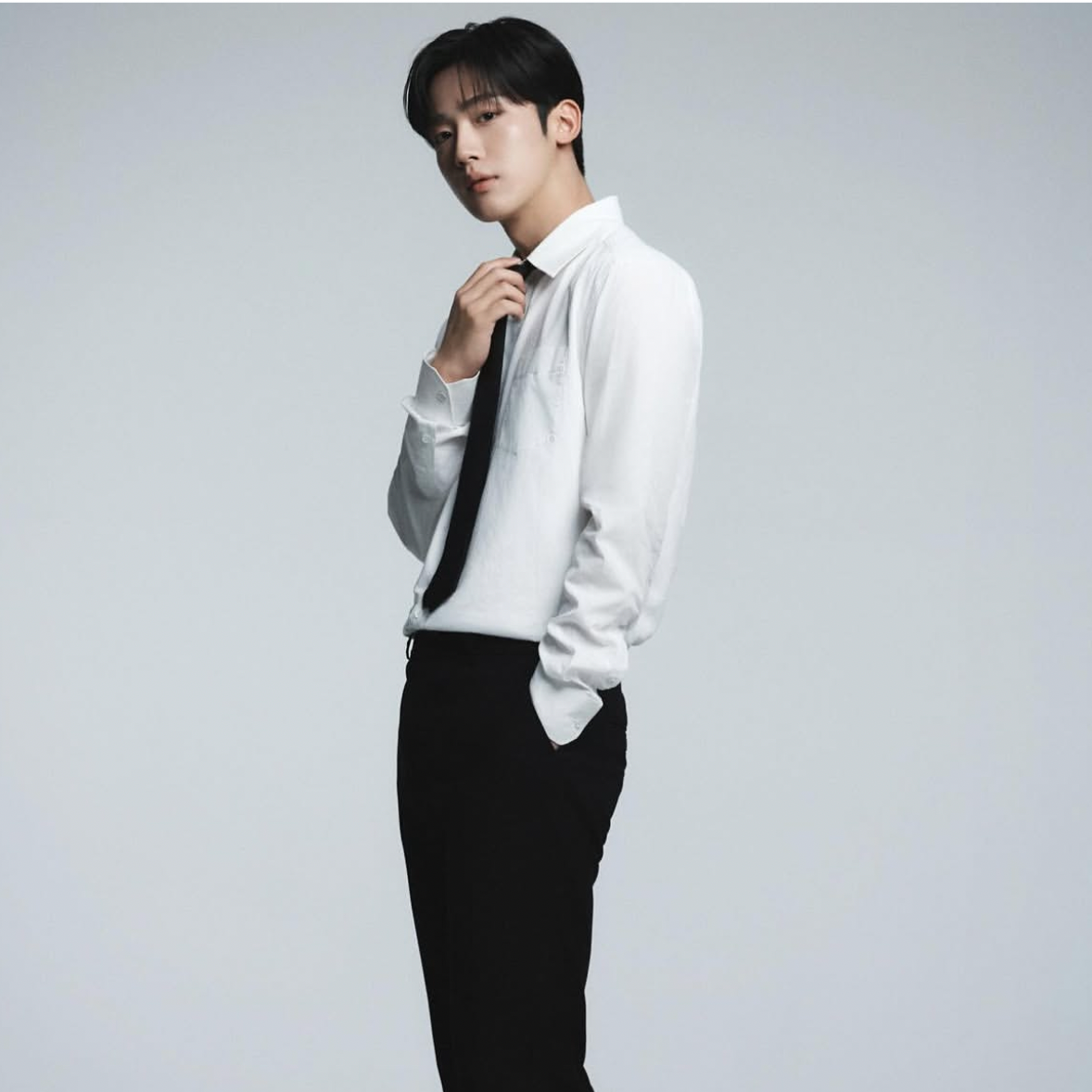 Behind-the-scenes cut of Kim Yohan (WEi)