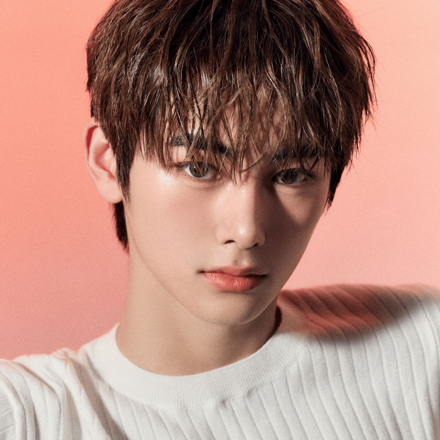 Behind-the-scenes cut of Zhou Anxin