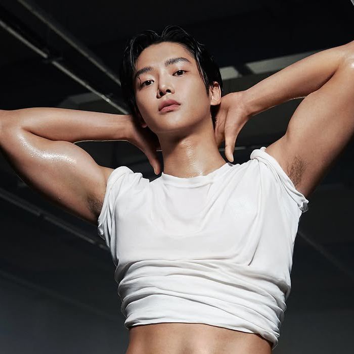 로운의 비하인드 컷