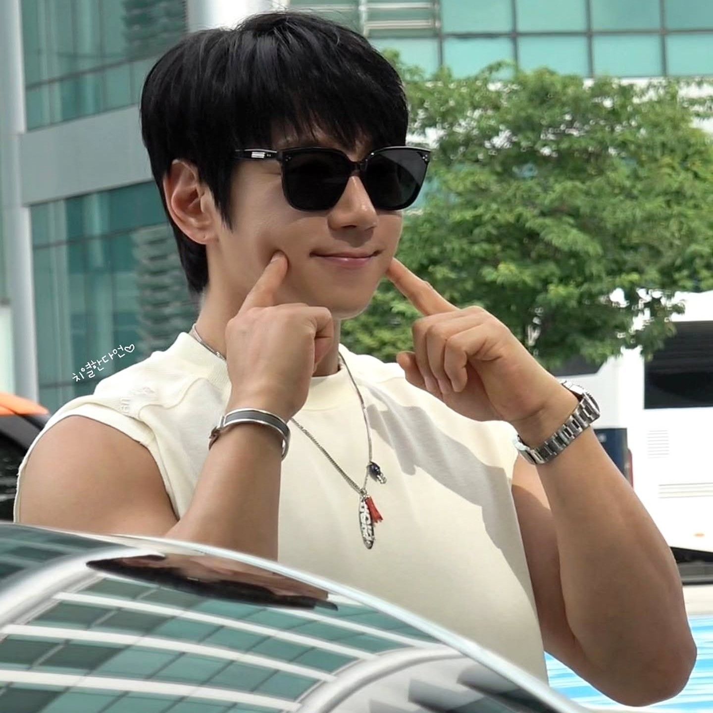 Recent activity shot of Hwang Chiyeol