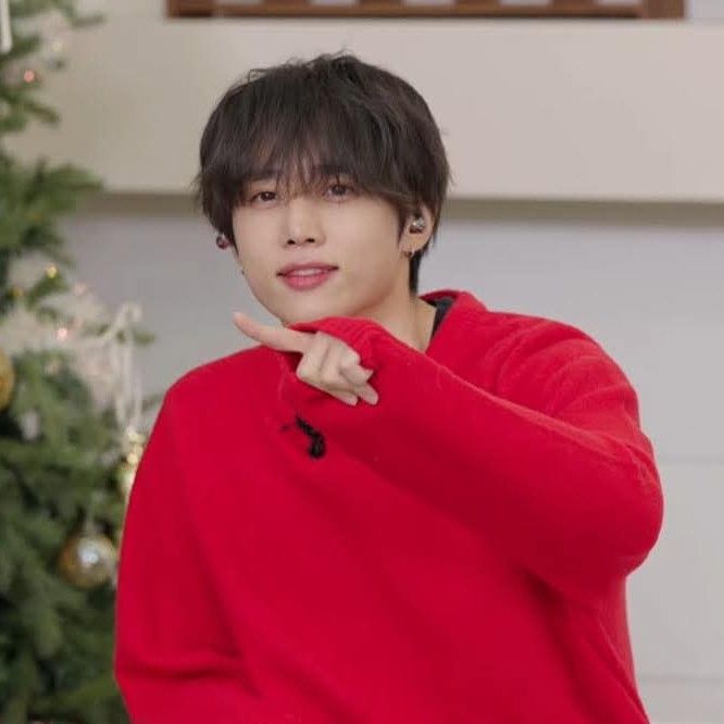 Behind-the-scenes cut of Sunwoo (THE BOYZ)