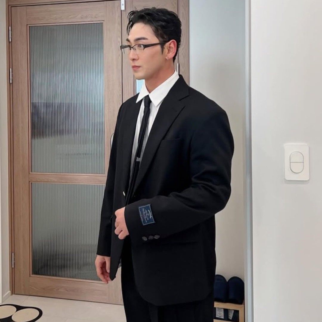 Latest photo of Baekho