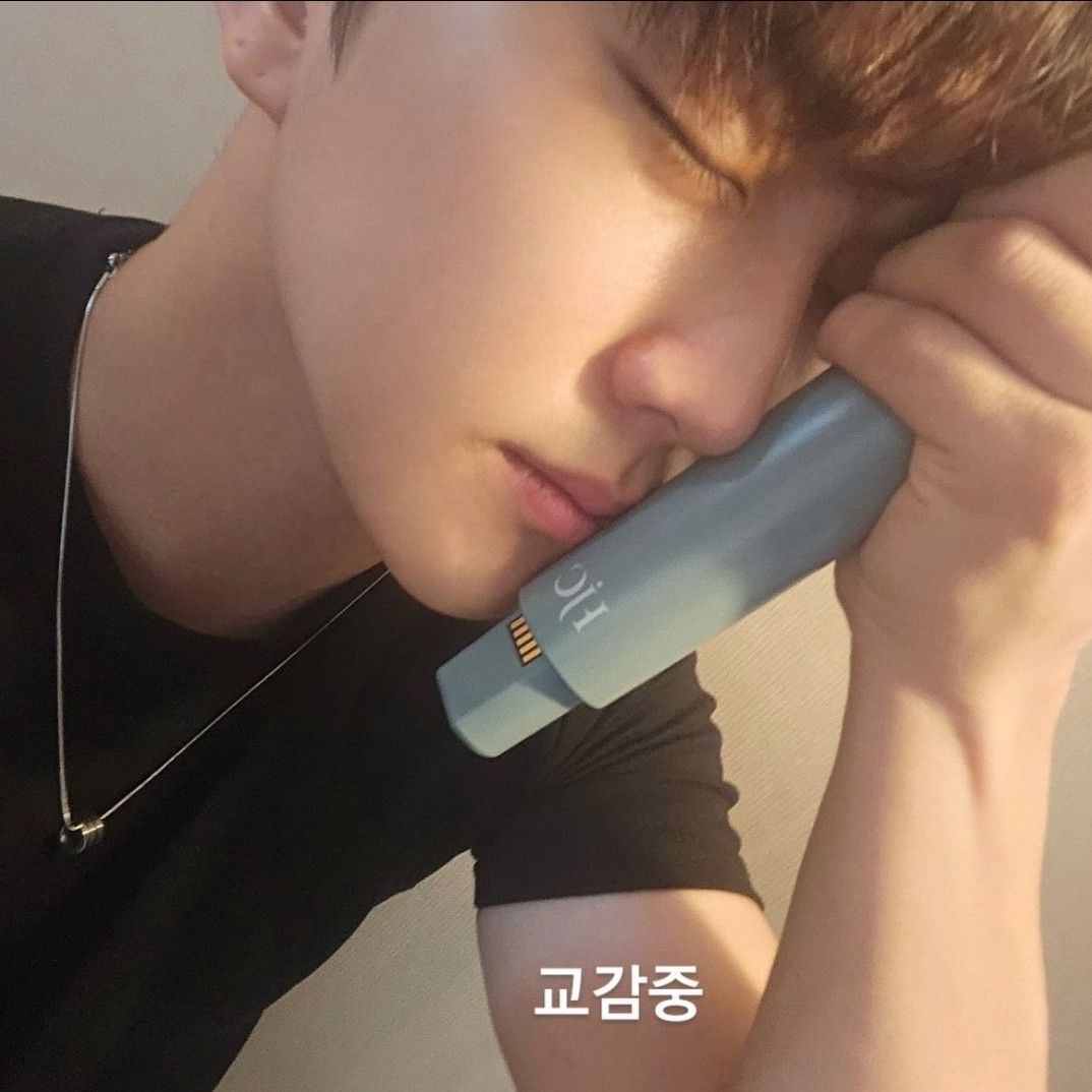 A moment captured by Hong Joochan (GoldenChild)'s fan